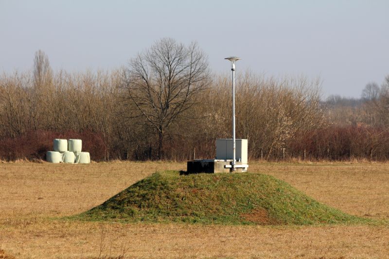 Close-up of Mound Details
